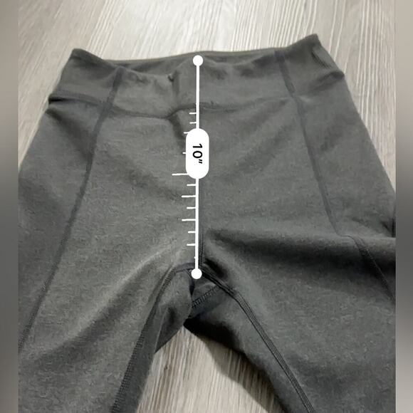 Ivy Park Heather Gray High Rise Capri Length Leggings Size XS - Picture 9 of 10